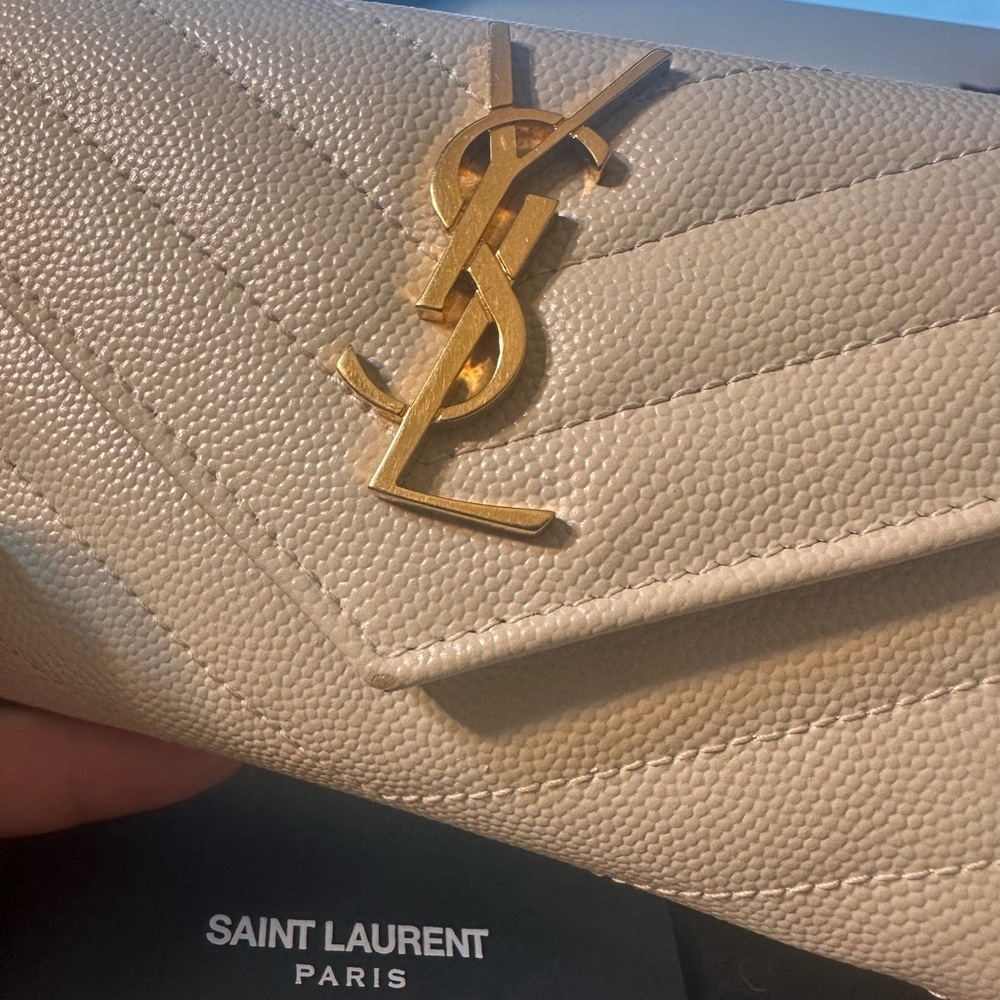 Saint Laurent Ivory Quilted Leather Wallet - Picture 3 of 10